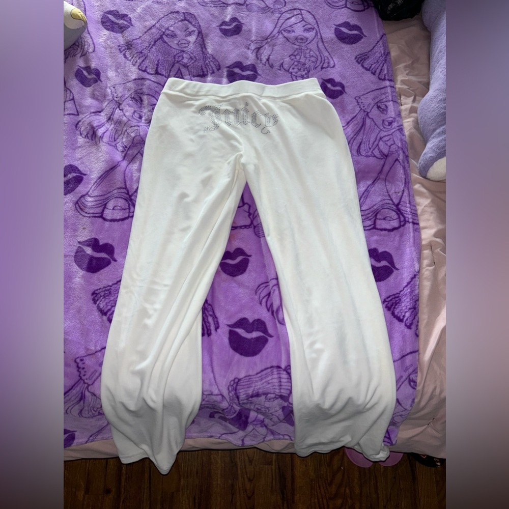 Juicy Pants